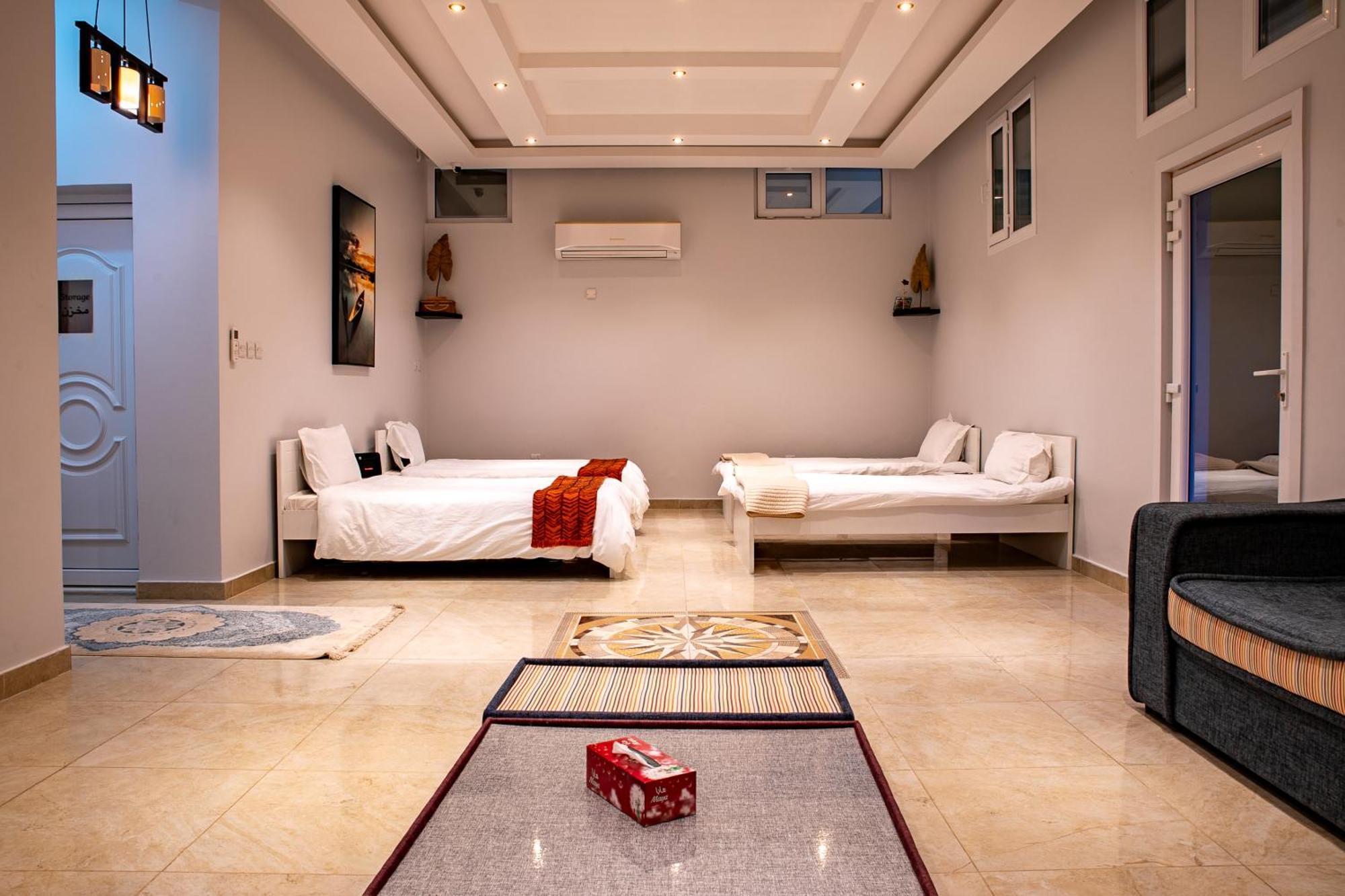 Elegant Garden Stay With 2 Living Areas, 2 Bedrooms, 1 Full And 1 Half Bath For 6 Guests Umm Al Amad Экстерьер фото